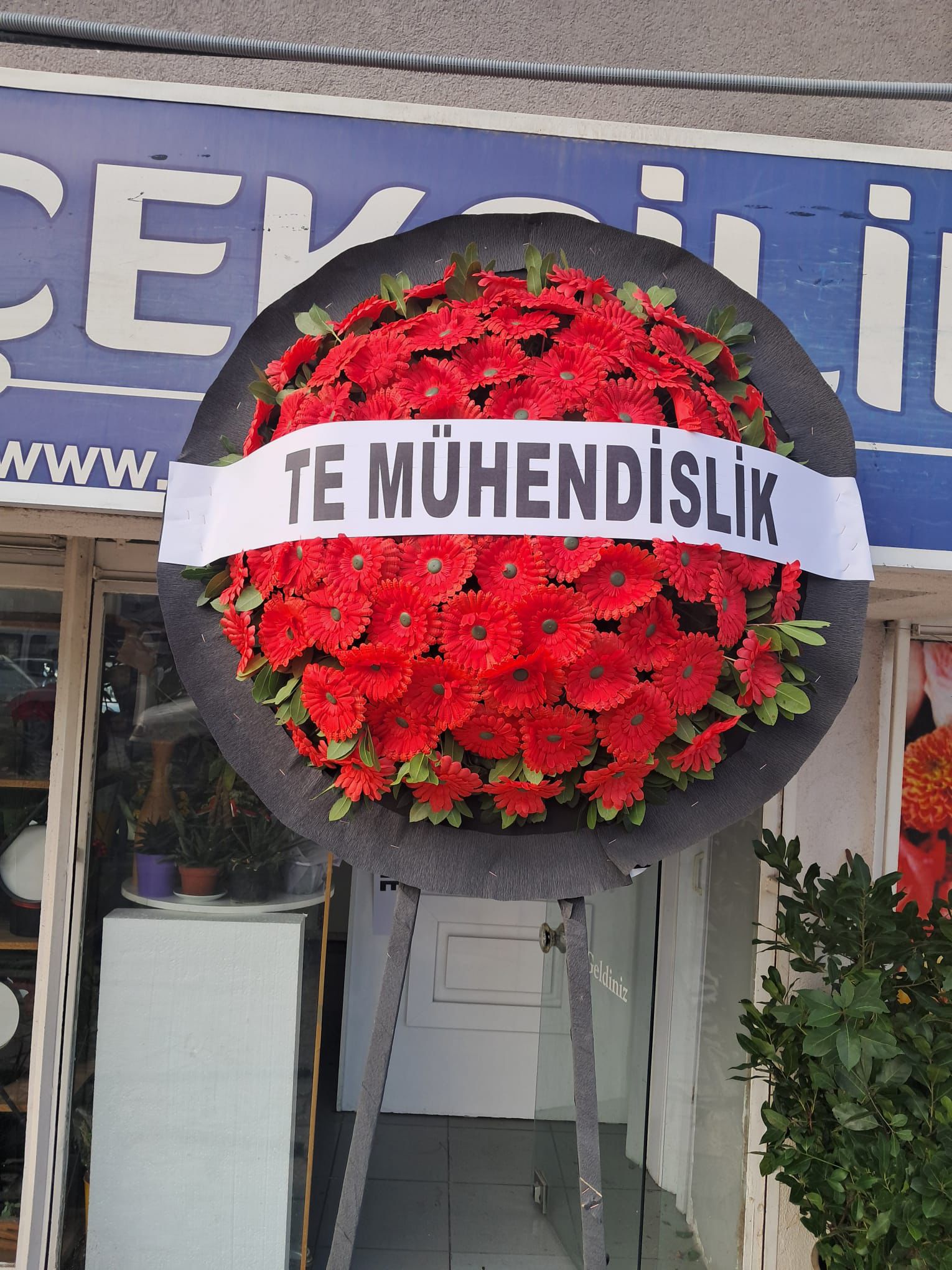 Yuvarlak Moden Yapay Cenaze Çelenk