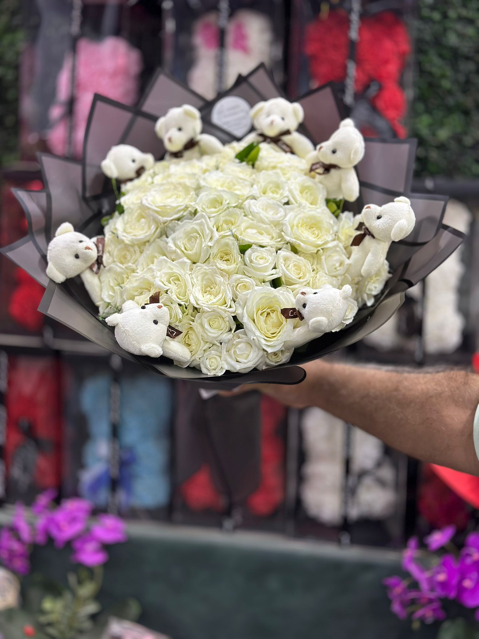 40'lı Ayıcıklı Beyaz Gül Buketi