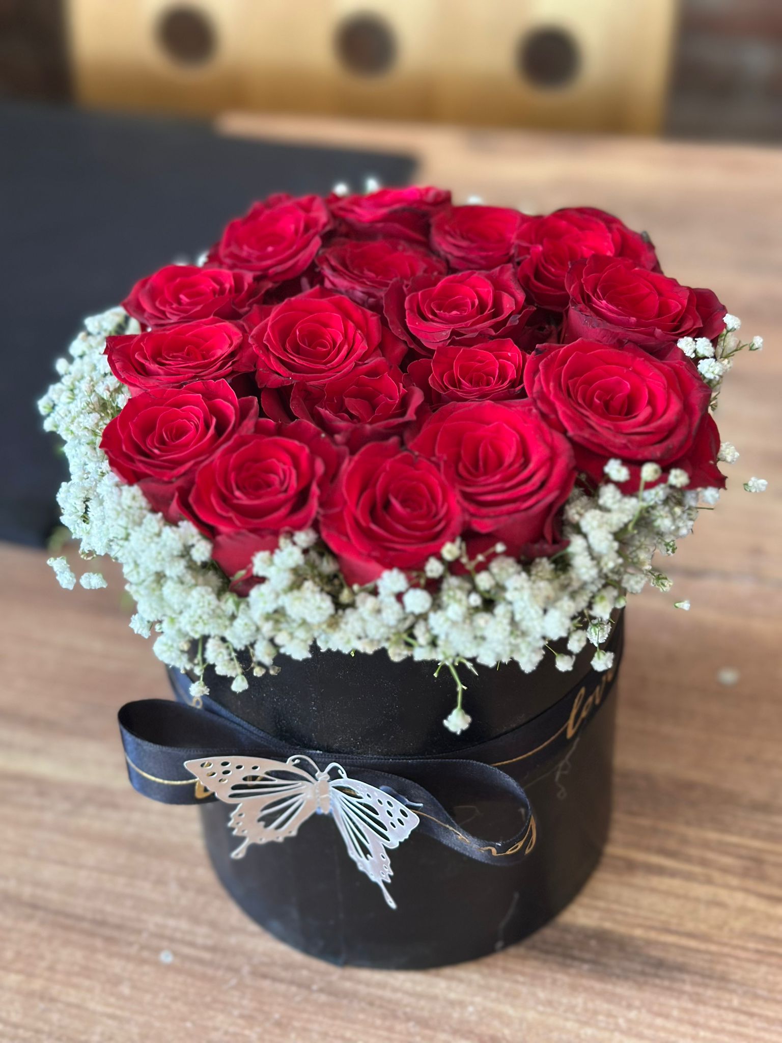 Yuvarlak Kutuda Gül Küçük Boy