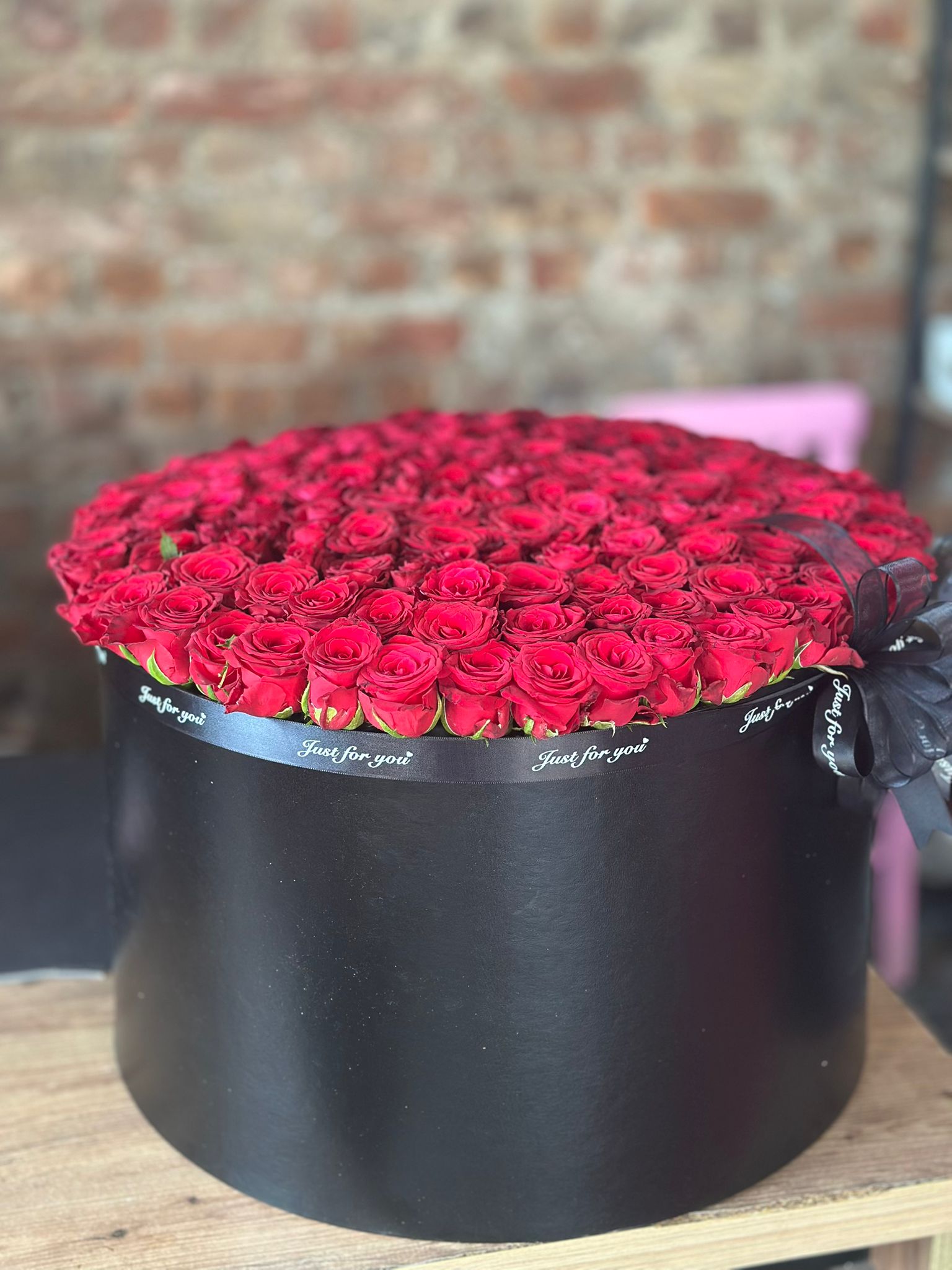 Yuvarlak Kutuda Gül Büyük Boy